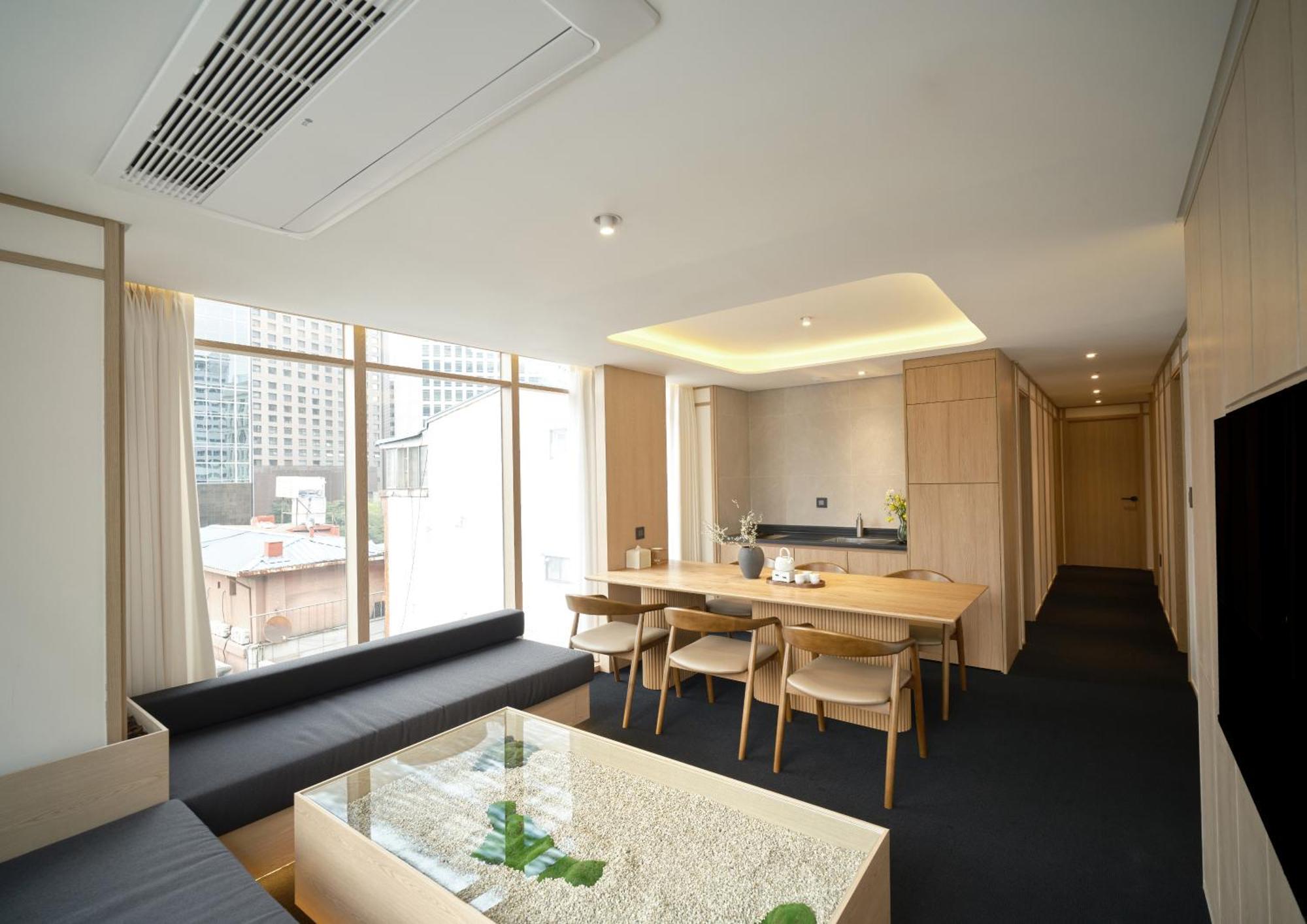 Uh Suite Seoul Deoksugung מראה חיצוני תמונה