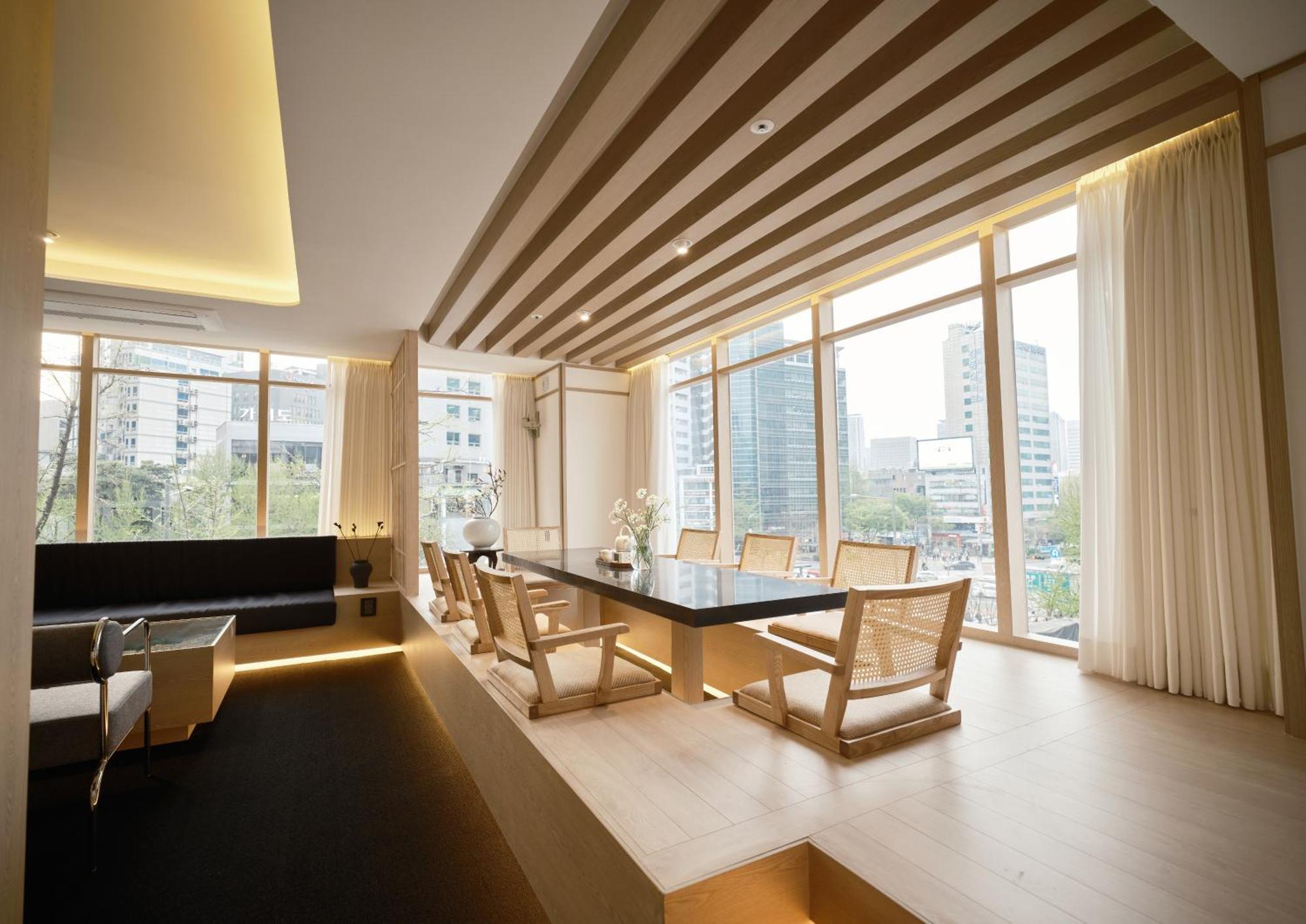 Uh Suite Seoul Deoksugung מראה חיצוני תמונה